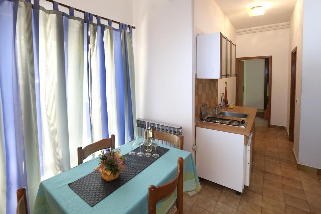 Apartments Mladenka Porec Phòng bức ảnh